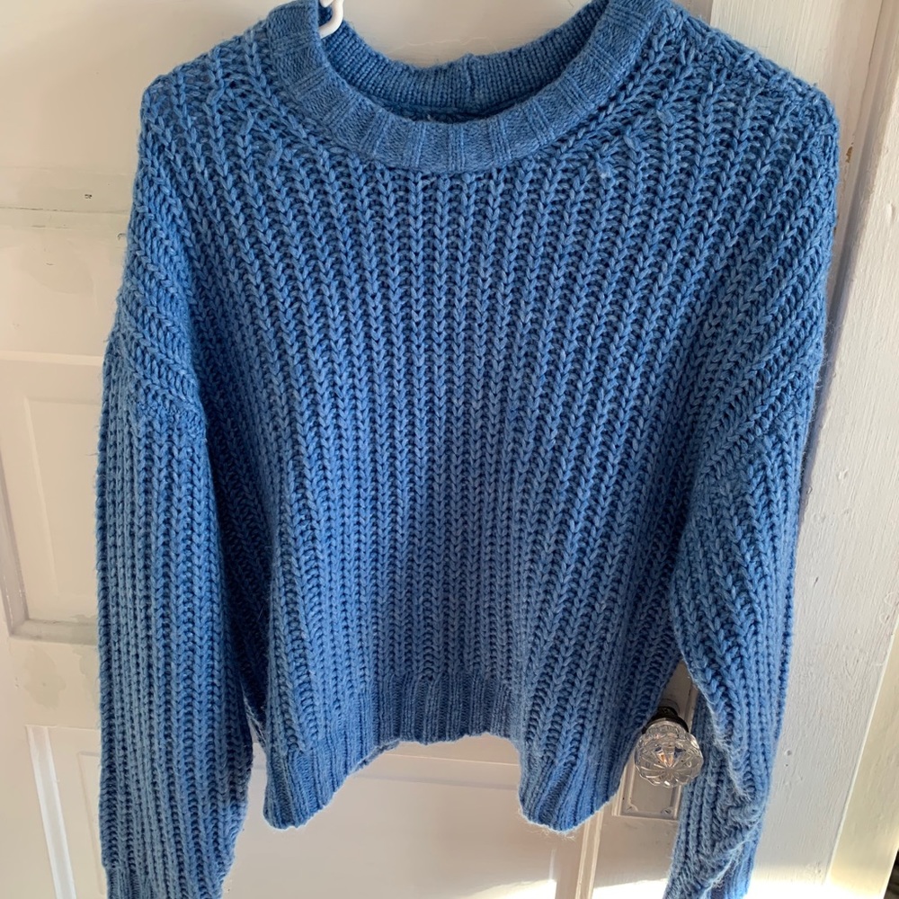 American eagle sweater